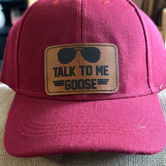 “Talk to me Goose” burgundy baseball cap - Picture 2 of 4